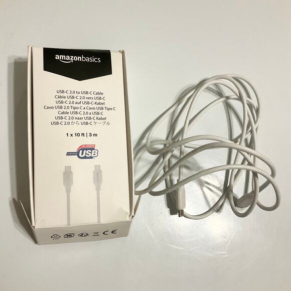 Amazon Basics USB-C to USB-C Fast Charging Cable, 480Mbps Speed, 10ft, White - Picture 2 of 3